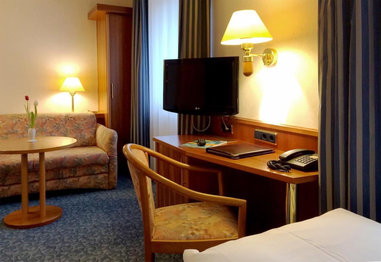 Hotel Ilbertz Garni كولونيا المظهر الخارجي الصورة